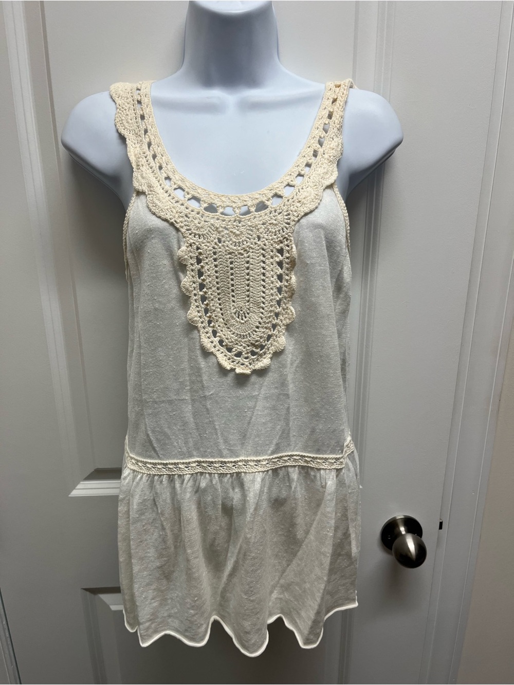 Banana Republic Linen Crochet Accent Tank Top Cream White Size Small